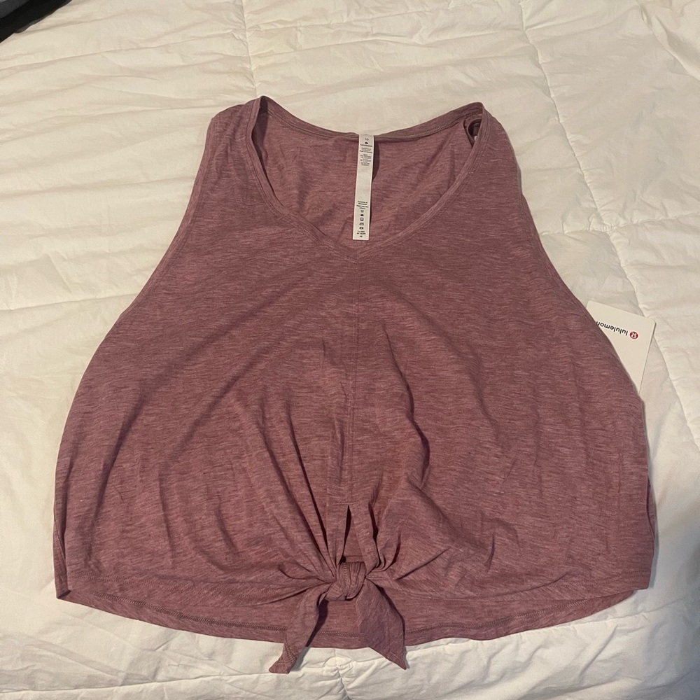Lululemon top